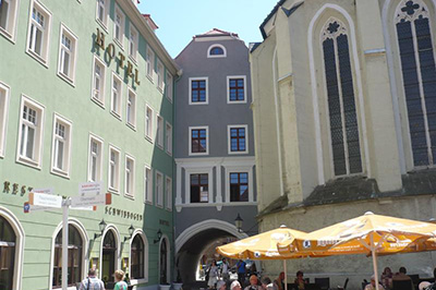 Neuputz Schwibbogenhaus in Görlitz